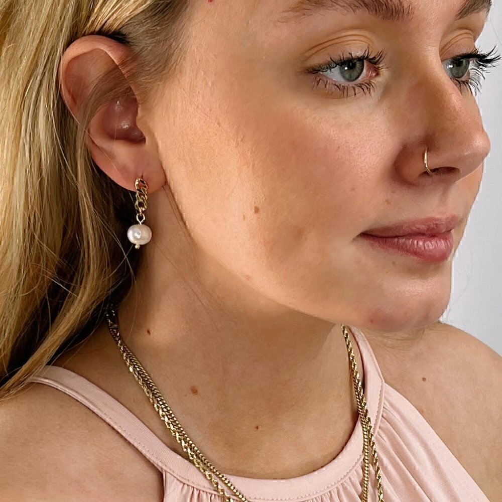 New! Pearl and gold drop earrings